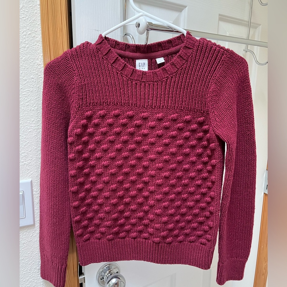 GAP Knitted sweater.